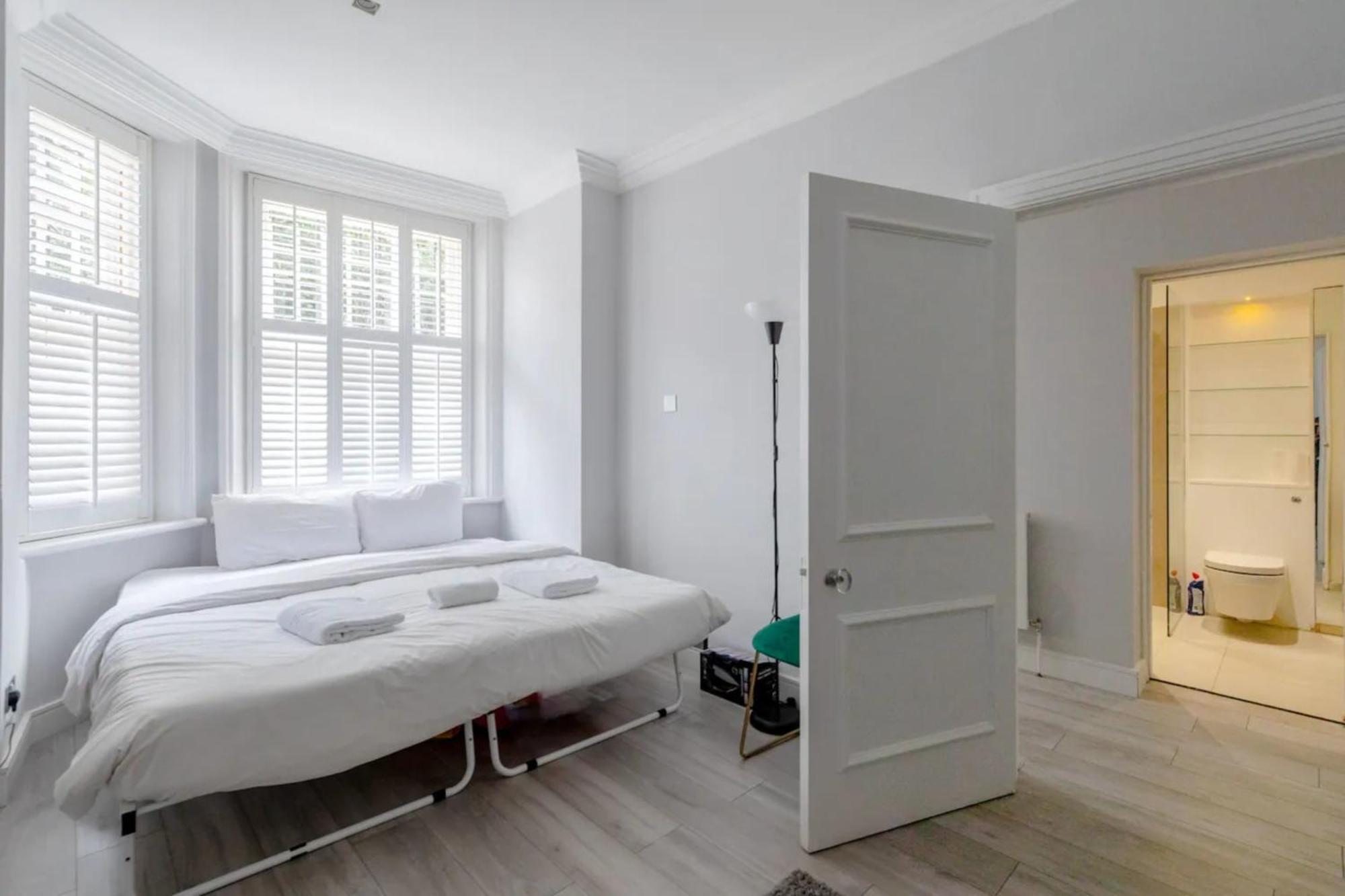 דירות לונדון Fantastically Located 1Bd Flat Knightsbridge מראה חיצוני תמונה